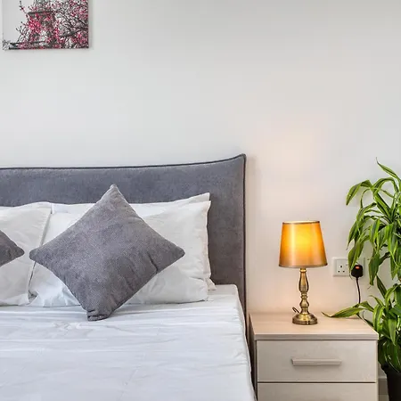 New! Sant Anna Residences, M2 By Sf Homes Daire *