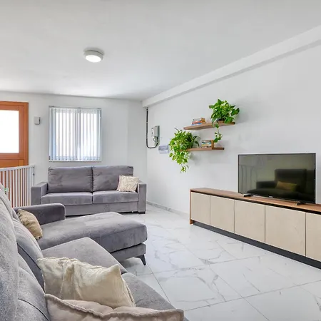 New! Sant Anna Residences, M2 By Sf Homes Апартаменты Kappara