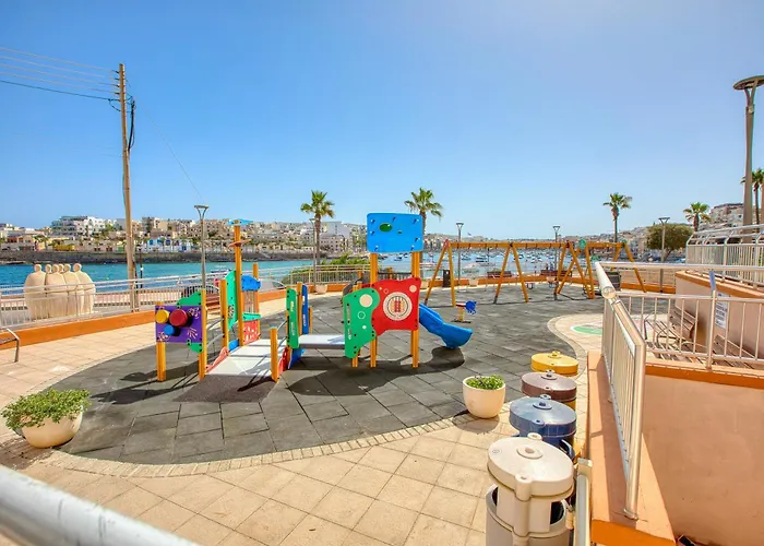 New! Sant Anna Residences, M2 By Sf Homes Daire