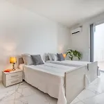 New! Sant Anna Residences, M2 By Sf Homes Daire