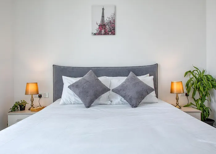 New! Sant Anna Residences, M2 By Sf Homes Appartement